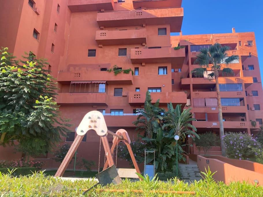 Central Estepona 3 Bed Apt With Pool And Parking Extérieur photo