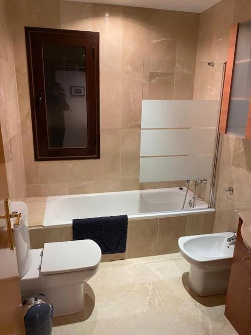 Central Estepona 3 Bed Apt With Pool And Parking Extérieur photo