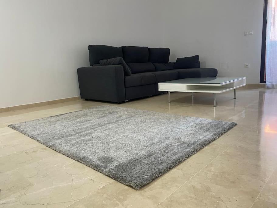 Central Estepona 3 Bed Apt With Pool And Parking Extérieur photo