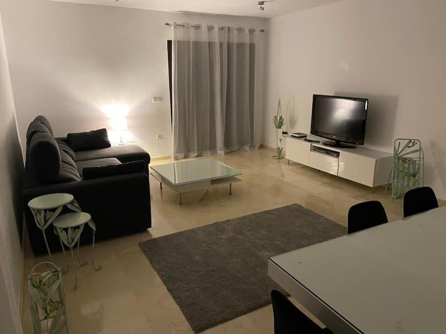Central Estepona 3 Bed Apt With Pool And Parking Extérieur photo