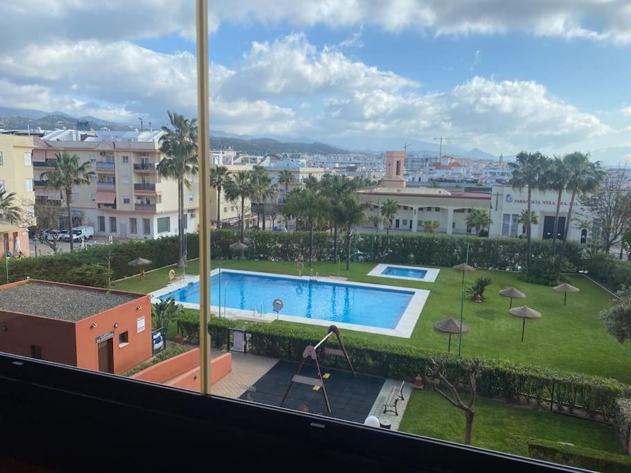 Central Estepona 3 Bed Apt With Pool And Parking Extérieur photo